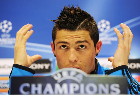 Ronaldo Wallpapers on Cristiano Ronaldo 462 Making A Big Head Gesture Unique Hairstyle