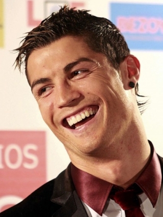 Cristiano Ronaldo haircut and hairstyles : r/malehairadvice