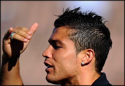 Cristiano Ronaldo's new haircut : r/funny