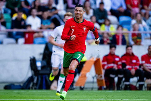 Cristiano Ronaldo sprint in Portugal 3-0 Ireland