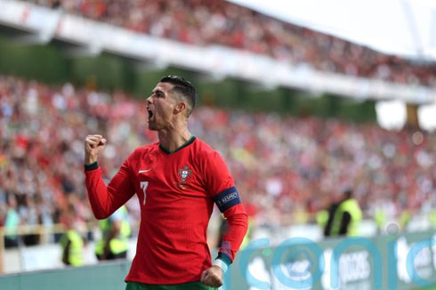 Cristiano Ronaldo turns to the Portuguese fans to celebrate