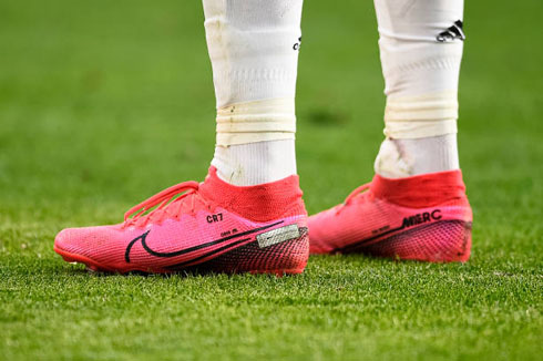 Cristiano Ronaldo pink boots the CR7 Nike Mercurial