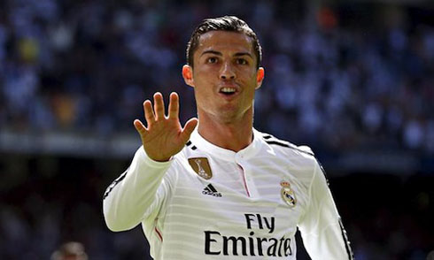 Cristiano Ronaldo hand gesture Real Madrid forward