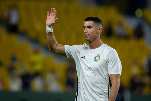 Cristiano Ronaldo gesturing to the fans