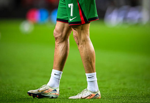 Cristiano Ronaldo legs