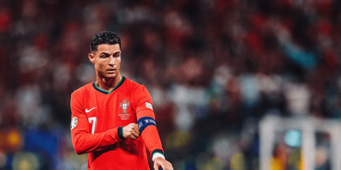 Cristiano Ronaldo adjusting Portugal captain arm band