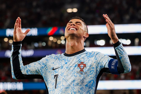 Cristiano Ronaldo almost scoring for Portugal