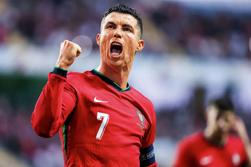 Cristiano Ronaldo scores winner for Portugal